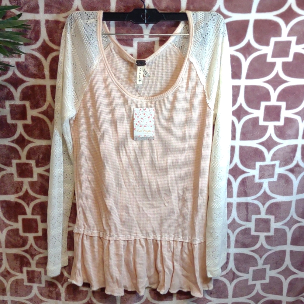 NWT Free People (Ivory comb) lace long sleeve babydoll style top